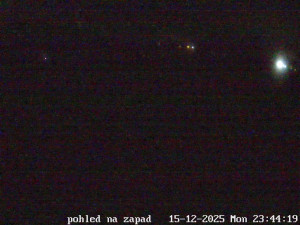 Letiště Břeclav - Areál letiště - 15.12.2025 v 22:45 Letiště Břeclav - Areál letiště - 15.12.2025 v 22:45