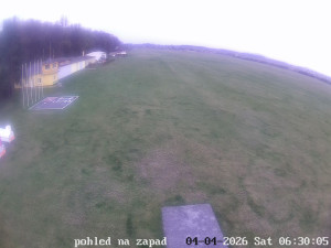 Letiště Břeclav - Areál letiště - 4.4.2026 v 06:31 Letiště Břeclav - Areál letiště - 4.4.2026 v 06:31