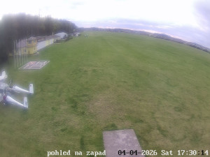 Letiště Břeclav - Areál letiště - 4.4.2026 v 17:31 Letiště Břeclav - Areál letiště - 4.4.2026 v 17:31