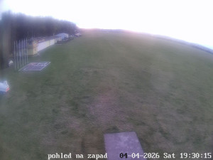 Letiště Břeclav - Areál letiště - 4.4.2026 v 19:31 Letiště Břeclav - Areál letiště - 4.4.2026 v 19:31