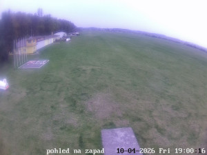 Letiště Břeclav - Areál letiště - 10.4.2026 v 19:01 Letiště Břeclav - Areál letiště - 10.4.2026 v 19:01