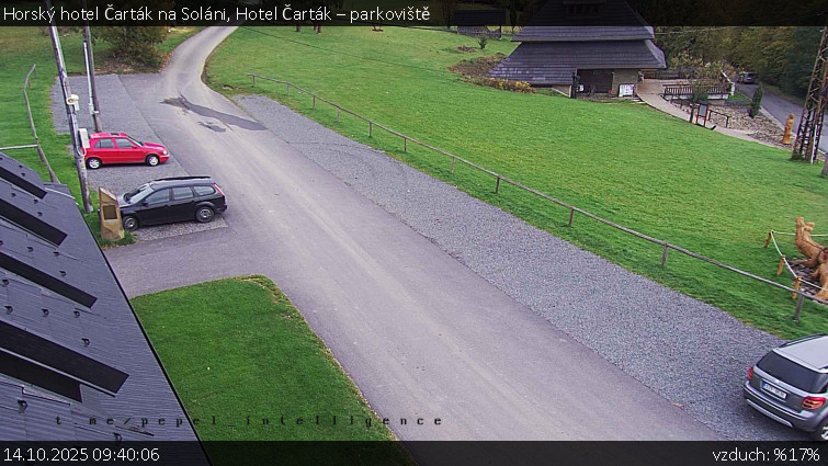 Horský hotel Čarták na Soláni - Hotel Čarták – parkoviště - 14.10.2025 v 09:40 Horský hotel Čarták na Soláni - Hotel Čarták – parkoviště - 14.10.2025 v 09:40