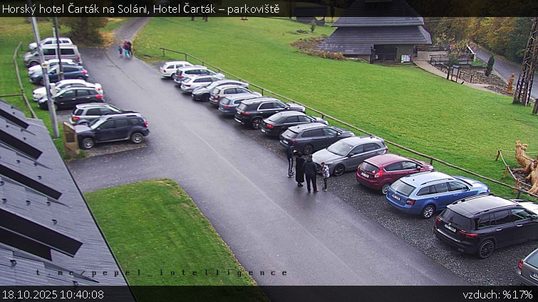 Horský hotel Čarták na Soláni - Hotel Čarták – parkoviště - 18.10.2025 v 10:40 Horský hotel Čarták na Soláni - Hotel Čarták – parkoviště - 18.10.2025 v 10:40
