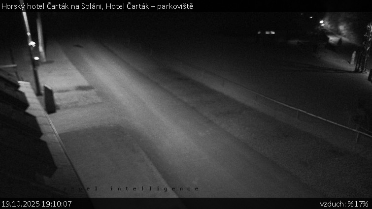 Horský hotel Čarták na Soláni - Hotel Čarták – parkoviště - 19.10.2025 v 19:10 Horský hotel Čarták na Soláni - Hotel Čarták – parkoviště - 19.10.2025 v 19:10