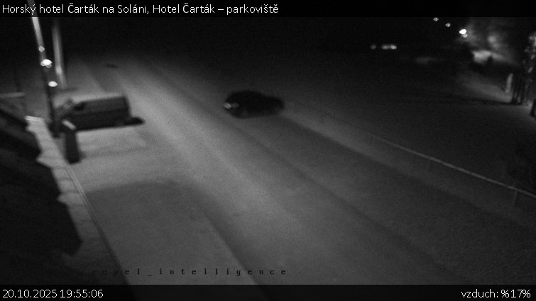 Horský hotel Čarták na Soláni - Hotel Čarták – parkoviště - 20.10.2025 v 19:55 Horský hotel Čarták na Soláni - Hotel Čarták – parkoviště - 20.10.2025 v 19:55
