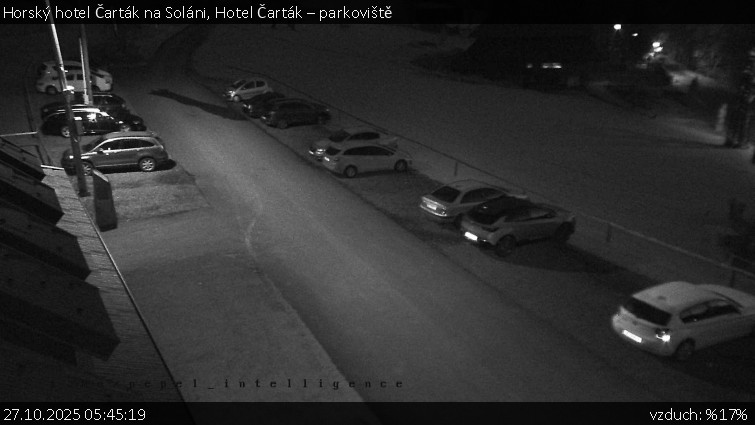 Horský hotel Čarták na Soláni - Hotel Čarták – parkoviště - 27.10.2025 v 05:45 Horský hotel Čarták na Soláni - Hotel Čarták – parkoviště - 27.10.2025 v 05:45