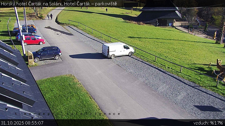 Horský hotel Čarták na Soláni - Hotel Čarták – parkoviště - 31.10.2025 v 08:55 Horský hotel Čarták na Soláni - Hotel Čarták – parkoviště - 31.10.2025 v 08:55