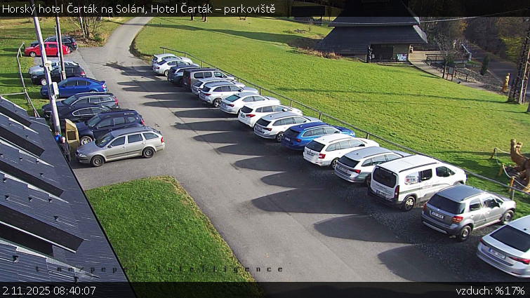 Horský hotel Čarták na Soláni - Hotel Čarták – parkoviště - 2.11.2025 v 08:40 Horský hotel Čarták na Soláni - Hotel Čarták – parkoviště - 2.11.2025 v 08:40