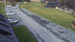 Horský hotel Čarták na Soláni - Hotel Čarták – parkoviště - 17.3.2026 v 15:15 Horský hotel Čarták na Soláni - Hotel Čarták – parkoviště - 17.3.2026 v 15:15