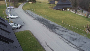 Horský hotel Čarták na Soláni - Hotel Čarták – parkoviště - 17.3.2026 v 15:35 Horský hotel Čarták na Soláni - Hotel Čarták – parkoviště - 17.3.2026 v 15:35