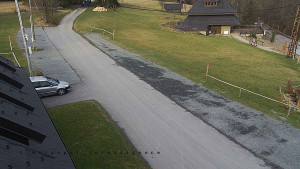 Horský hotel Čarták na Soláni - Hotel Čarták – parkoviště - 17.3.2026 v 16:40 Horský hotel Čarták na Soláni - Hotel Čarták – parkoviště - 17.3.2026 v 16:40