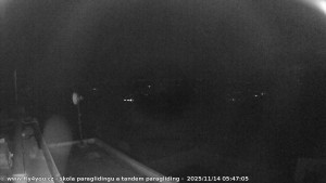 Kozákov - Pohled na jih, hrad Trosky - 14.11.2025 v 04:30 Kozákov - Pohled na jih, hrad Trosky - 14.11.2025 v 04:30