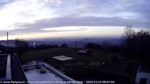 Kozákov - Pohled na jih, hrad Trosky - 14.11.2025 v 07:30 Kozákov - Pohled na jih, hrad Trosky - 14.11.2025 v 07:30