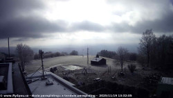 Pohled na jih, hrad Trosky