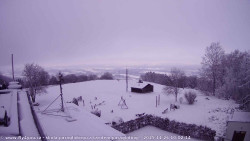 Pohled na jih, hrad Trosky