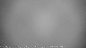 Kozákov - Pohled na jih, hrad Trosky - 7.12.2025 v 06:15 Kozákov - Pohled na jih, hrad Trosky - 7.12.2025 v 06:15