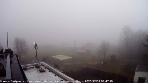 Kozákov - Pohled na jih, hrad Trosky - 7.12.2025 v 08:30 Kozákov - Pohled na jih, hrad Trosky - 7.12.2025 v 08:30