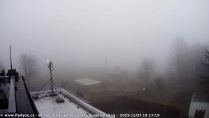 Kozákov - Pohled na jih, hrad Trosky - 7.12.2025 v 09:00 Kozákov - Pohled na jih, hrad Trosky - 7.12.2025 v 09:00