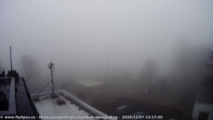 Kozákov - Pohled na jih, hrad Trosky - 7.12.2025 v 12:00 Kozákov - Pohled na jih, hrad Trosky - 7.12.2025 v 12:00