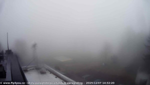 Kozákov - Pohled na jih, hrad Trosky - 7.12.2025 v 13:15 Kozákov - Pohled na jih, hrad Trosky - 7.12.2025 v 13:15