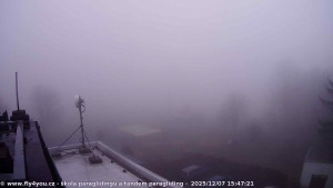 Kozákov - Pohled na jih, hrad Trosky - 7.12.2025 v 14:30 Kozákov - Pohled na jih, hrad Trosky - 7.12.2025 v 14:30