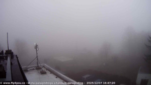 Kozákov - Pohled na jih, hrad Trosky - 7.12.2025 v 15:30 Kozákov - Pohled na jih, hrad Trosky - 7.12.2025 v 15:30