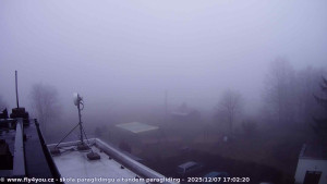 Kozákov - Pohled na jih, hrad Trosky - 7.12.2025 v 15:45 Kozákov - Pohled na jih, hrad Trosky - 7.12.2025 v 15:45