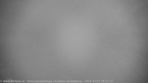 Kozákov - Pohled na jih, hrad Trosky - 7.12.2025 v 17:00 Kozákov - Pohled na jih, hrad Trosky - 7.12.2025 v 17:00