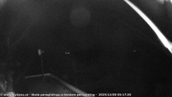 Pohled na jih, hrad Trosky