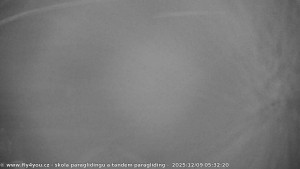 Kozákov - Pohled na jih, hrad Trosky - 9.12.2025 v 04:15 Kozákov - Pohled na jih, hrad Trosky - 9.12.2025 v 04:15