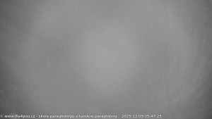 Kozákov - Pohled na jih, hrad Trosky - 9.12.2025 v 04:30 Kozákov - Pohled na jih, hrad Trosky - 9.12.2025 v 04:30