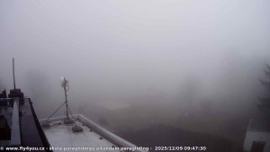 Kozákov - Pohled na jih, hrad Trosky - 9.12.2025 v 08:30 Kozákov - Pohled na jih, hrad Trosky - 9.12.2025 v 08:30