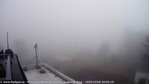 Kozákov - Pohled na jih, hrad Trosky - 9.12.2025 v 08:45 Kozákov - Pohled na jih, hrad Trosky - 9.12.2025 v 08:45