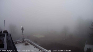 Kozákov - Pohled na jih, hrad Trosky - 9.12.2025 v 15:00 Kozákov - Pohled na jih, hrad Trosky - 9.12.2025 v 15:00