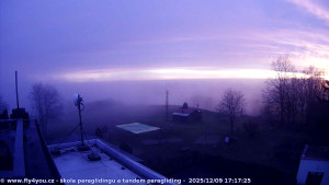 Kozákov - Pohled na jih, hrad Trosky - 9.12.2025 v 16:00 Kozákov - Pohled na jih, hrad Trosky - 9.12.2025 v 16:00