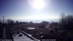 Kozákov - Pohled na jih, hrad Trosky - 25.12.2025 v 12:45 Kozákov - Pohled na jih, hrad Trosky - 25.12.2025 v 12:45