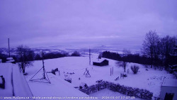 Pohled na jih, hrad Trosky