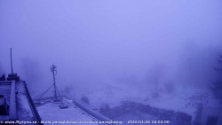 Pohled na jih, hrad Trosky