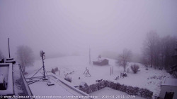 Pohled na jih, hrad Trosky