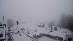 Pohled na jih, hrad Trosky