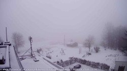 Pohled na jih, hrad Trosky