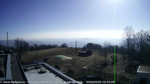 Kozákov - Pohled na jih, hrad Trosky - 3.3.2026 v 14:15 Kozákov - Pohled na jih, hrad Trosky - 3.3.2026 v 14:15