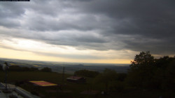 Pohled na jih, hrad Trosky