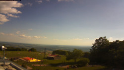 Pohled na jih, hrad Trosky