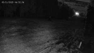 Lyžařský areál Hradiště - Sjezdovka - 5.11.2025 v 04:32 Lyžařský areál Hradiště - Sjezdovka - 5.11.2025 v 04:32