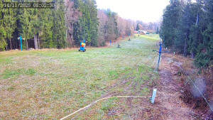 Lyžařský areál Hradiště - Sjezdovka - 14.11.2025 v 08:02 Lyžařský areál Hradiště - Sjezdovka - 14.11.2025 v 08:02