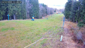 Lyžařský areál Hradiště - Sjezdovka - 14.11.2025 v 11:45 Lyžařský areál Hradiště - Sjezdovka - 14.11.2025 v 11:45