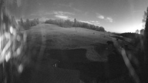 Skiareál Kozí pláně - Sjezdovka - 5.4.2026 v 05:45 Skiareál Kozí pláně - Sjezdovka - 5.4.2026 v 05:45