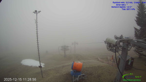 Lyžařský areál Mikulčin vrch - Sjezdovka Lopata - 15.12.2025 v 11:32 Lyžařský areál Mikulčin vrch - Sjezdovka Lopata - 15.12.2025 v 11:32