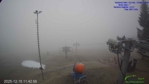 Lyžařský areál Mikulčin vrch - Sjezdovka Lopata - 15.12.2025 v 11:45 Lyžařský areál Mikulčin vrch - Sjezdovka Lopata - 15.12.2025 v 11:45